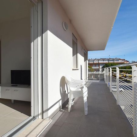 Residence Al Molo - Agenzia Cocal カオルレ エクステリア 写真