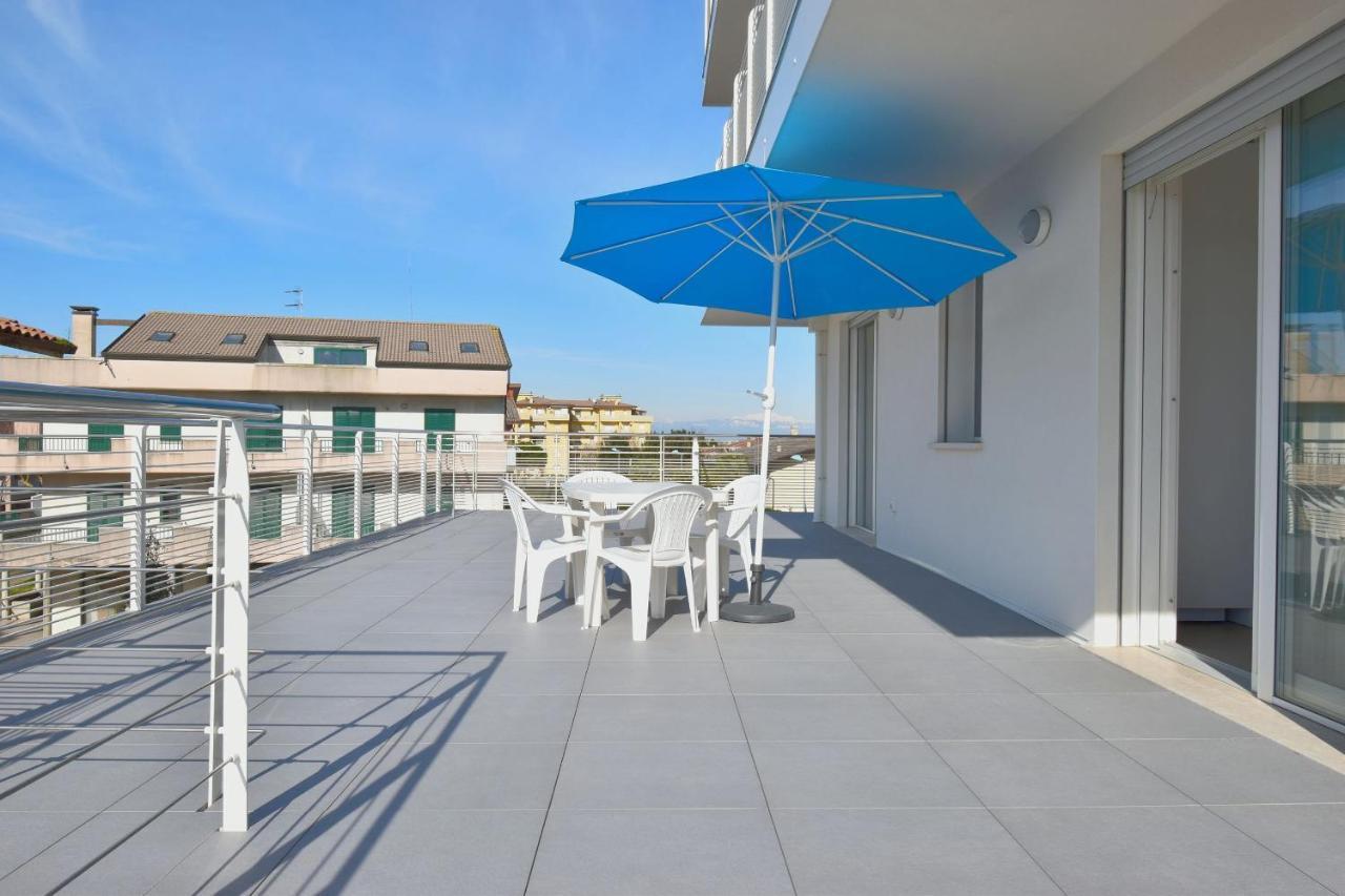 Residence Al Molo - Agenzia Cocal カオルレ エクステリア 写真