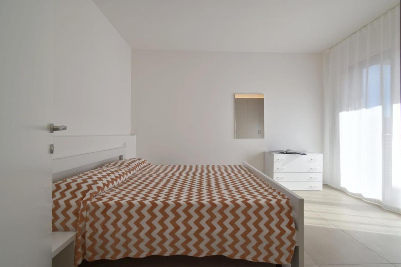 Residence Al Molo - Agenzia Cocal カオルレ エクステリア 写真