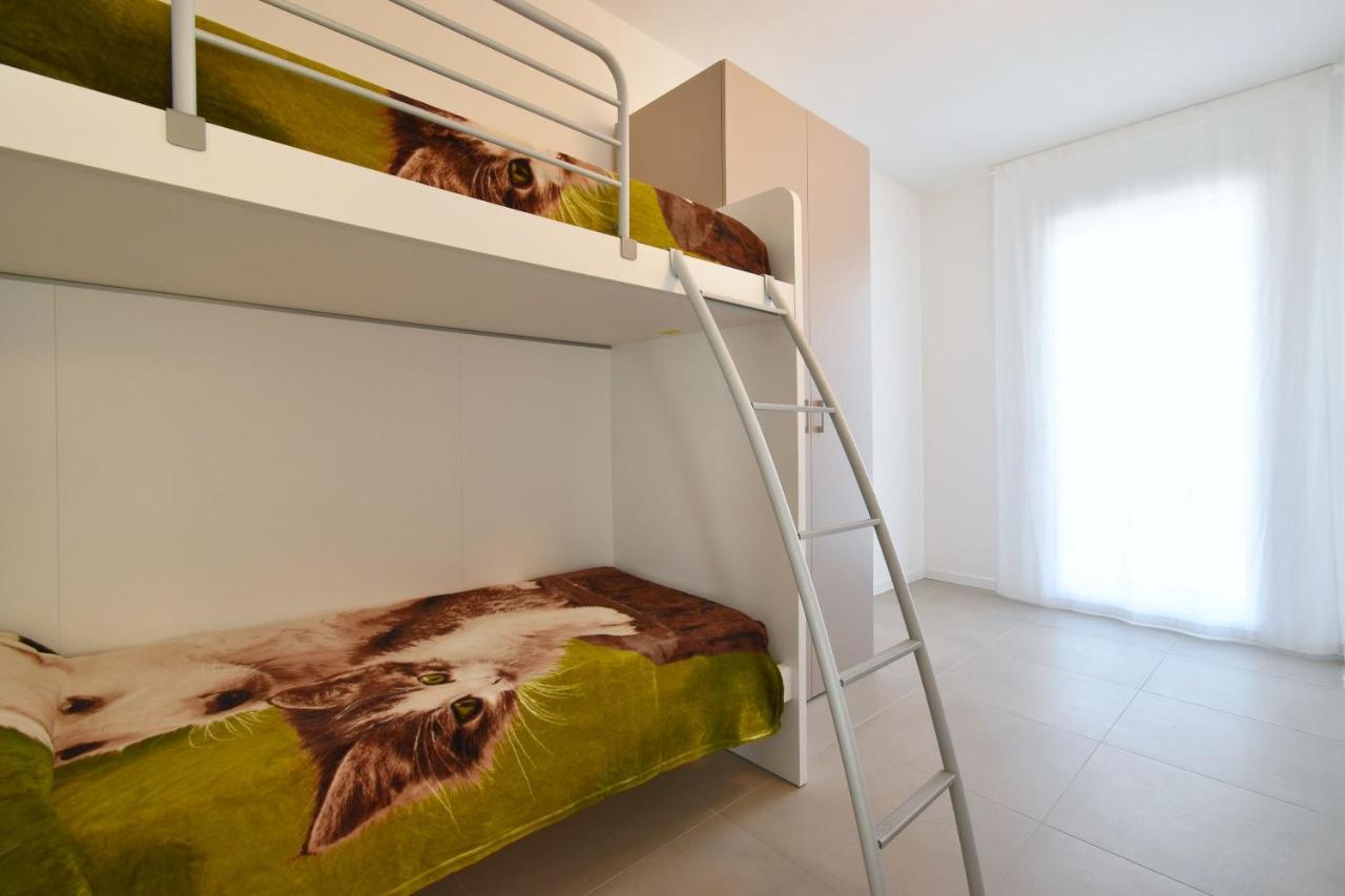 Residence Al Molo - Agenzia Cocal カオルレ エクステリア 写真